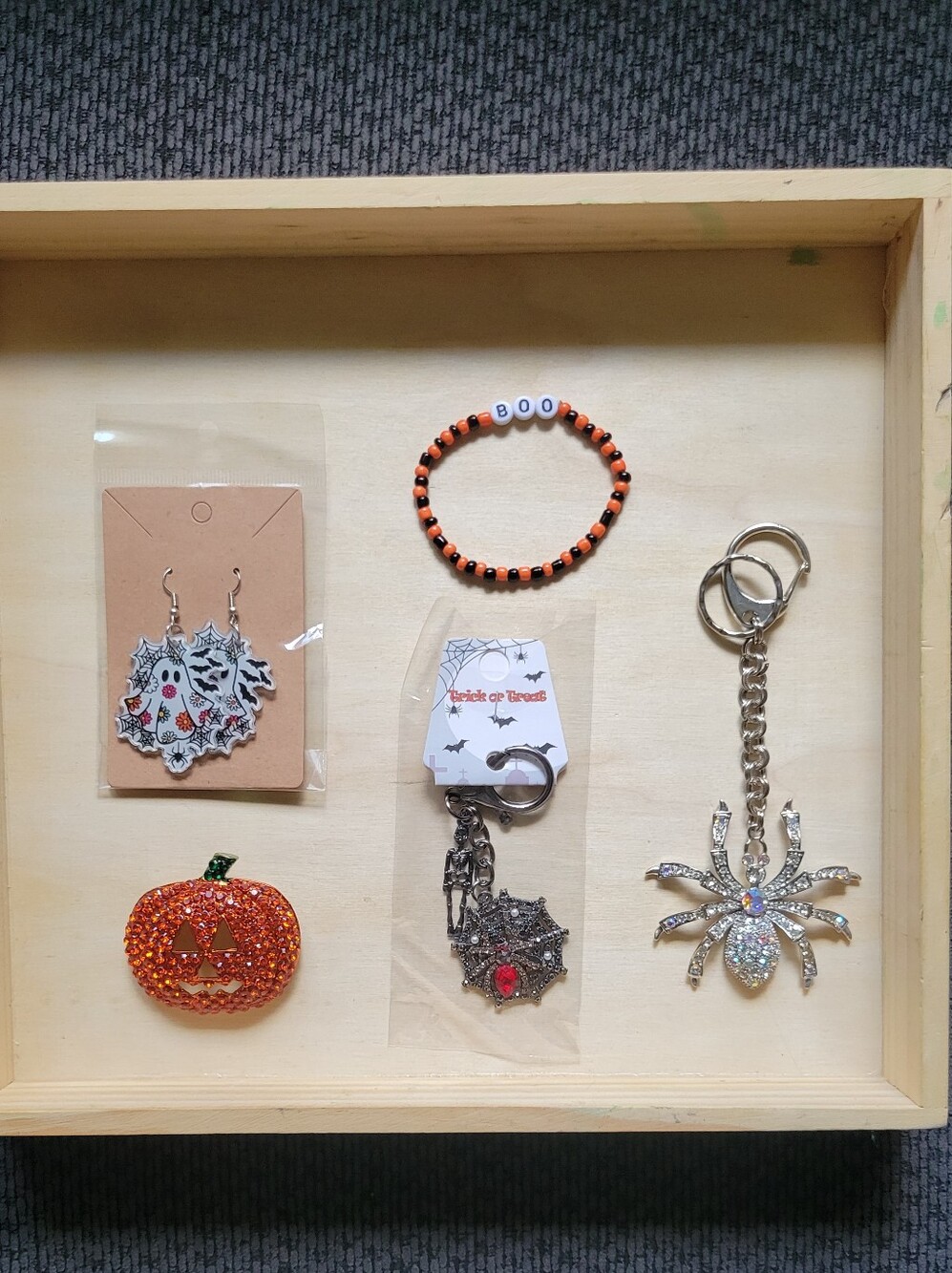 NWT Halloween Bling Accessory Bundle Keychains, Brooch, & Jewelry